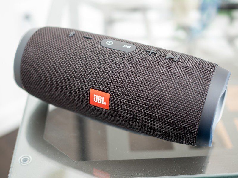 JBL Charge 3 Blueooth speaker