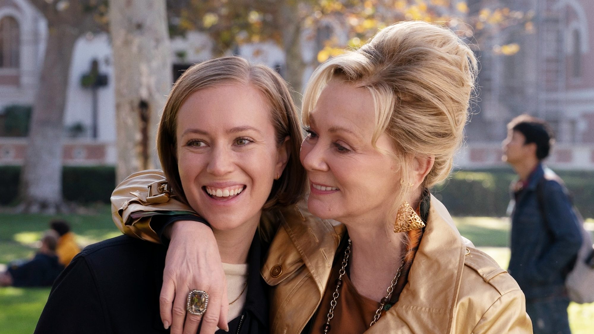 Hannah Einbinder and Jean Smart in Hacks season 3