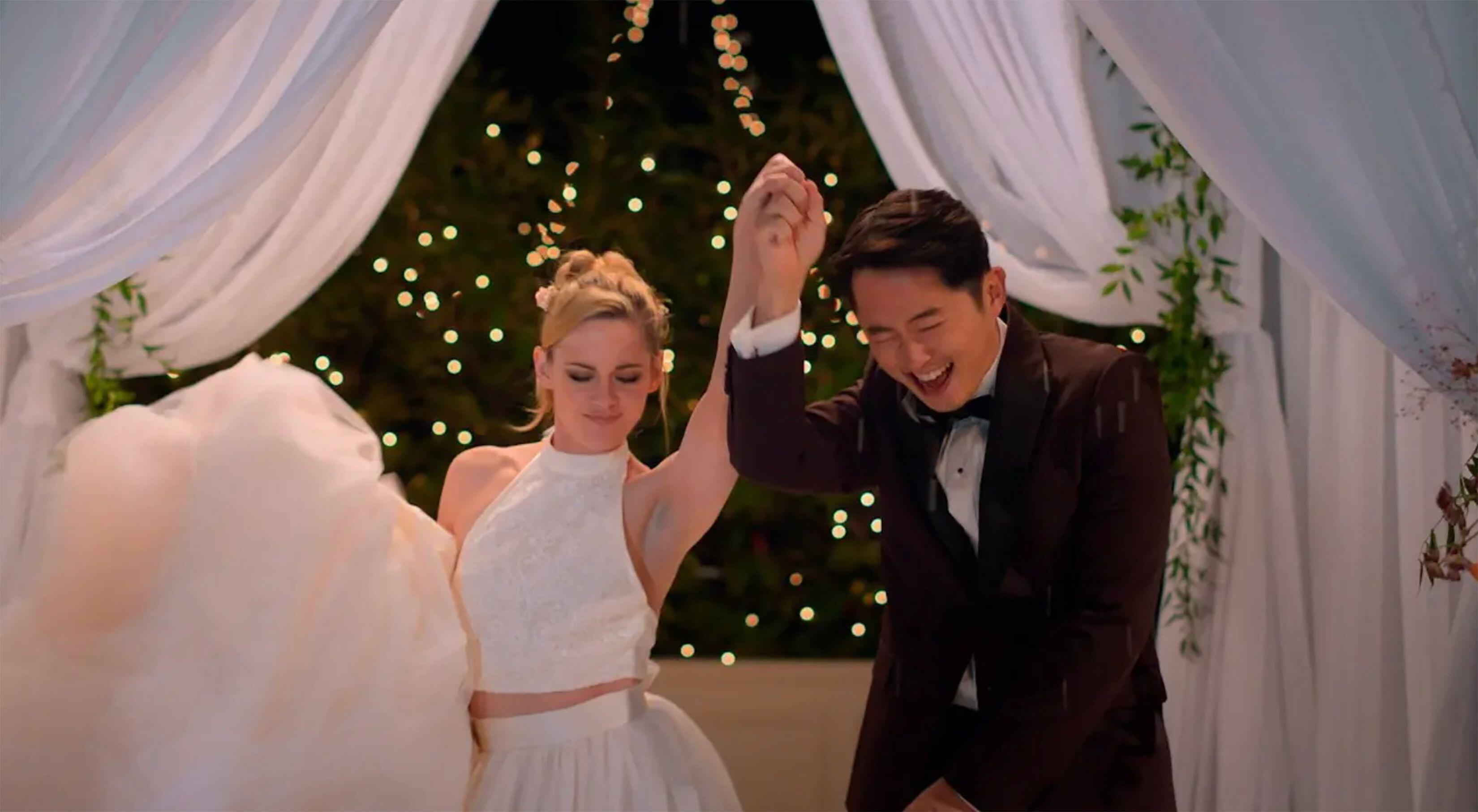 (From L to R) Kristen Stewart as Me and Steven Yeun as Iam in Love Me.