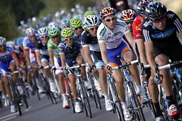 Bauke Mollema (Rabobank) in the white combativity jersey.
