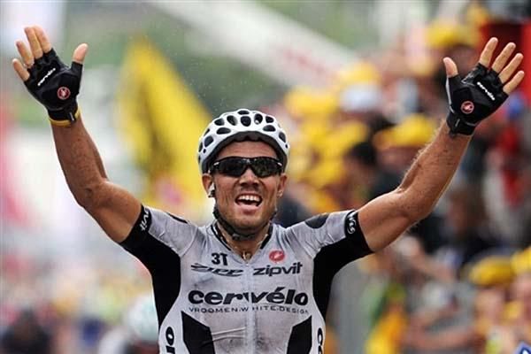 A jubilant Thor Hushovd (Cervelo Test Team) celebrates as he crosses the finish line.