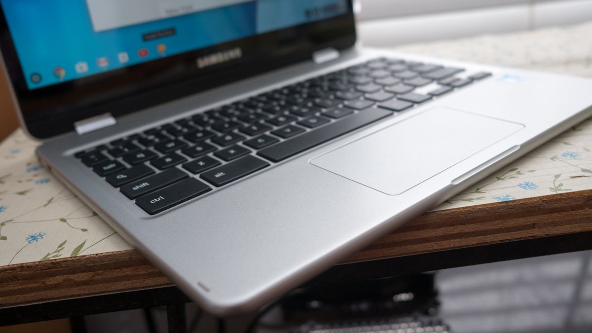 Chromebooks finally get a free version of Microsoft Office