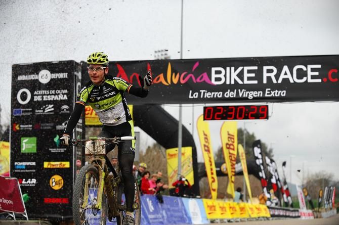 Robert Mennen finishes up