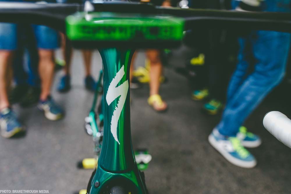 A detail of the head tube and green SRM unit