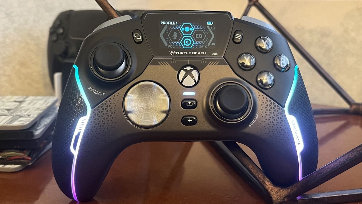 Could the 'Turtle Beach Stealth Ultra' be the best Xbox wireless controller  to date? Here are some hands-on pre-review first impressions.