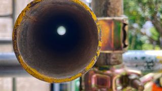 Tradesman posts 'mesmerising' epoxy lining video showing an old pipe being revived