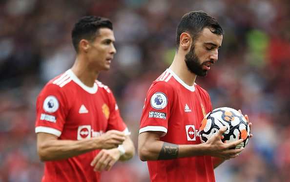 Manchester United report: Bruno Fernandes is "not liked" at club – and could leave soon