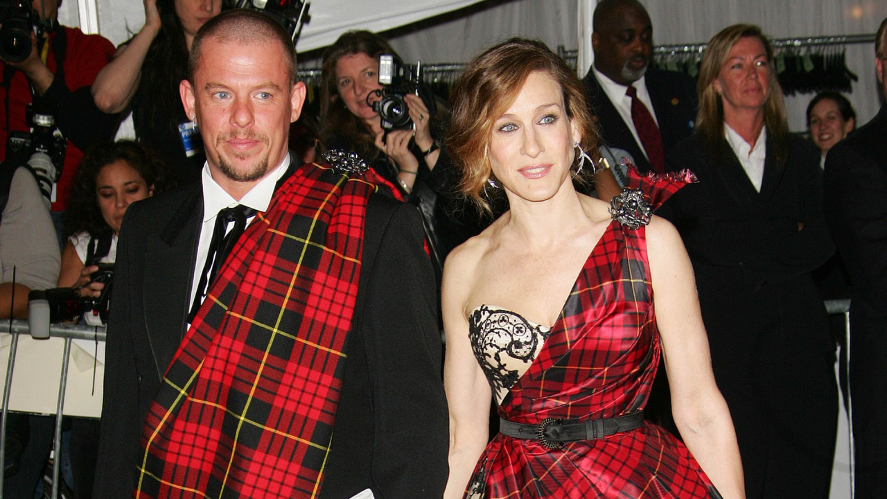 Alexander McQueen and Sarah Jessica Parker