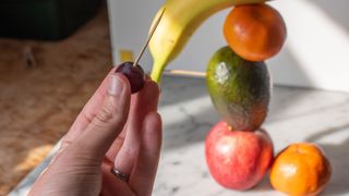 How to make a tower of fruit