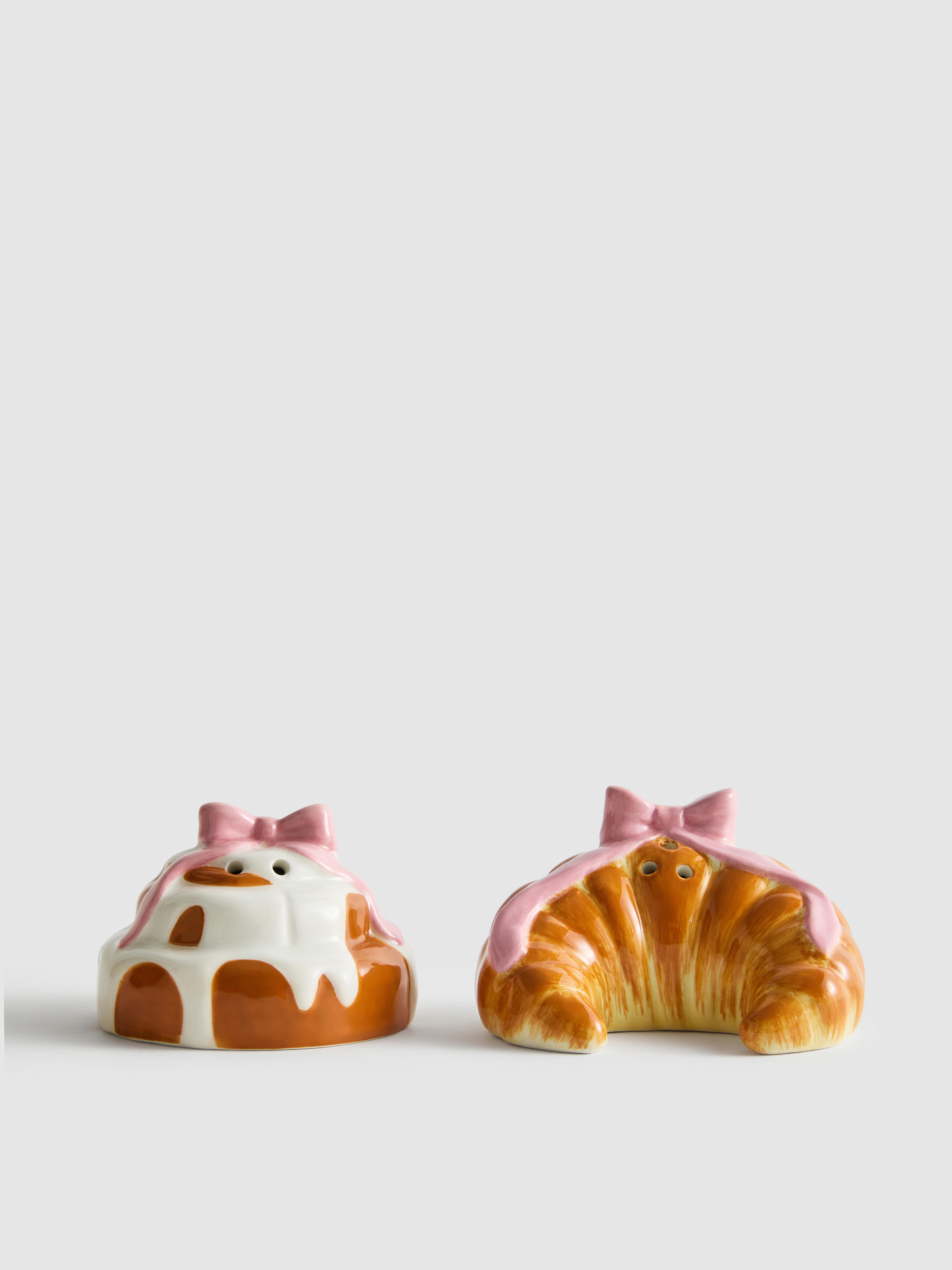 Pastry Salt and Pepper Shakers