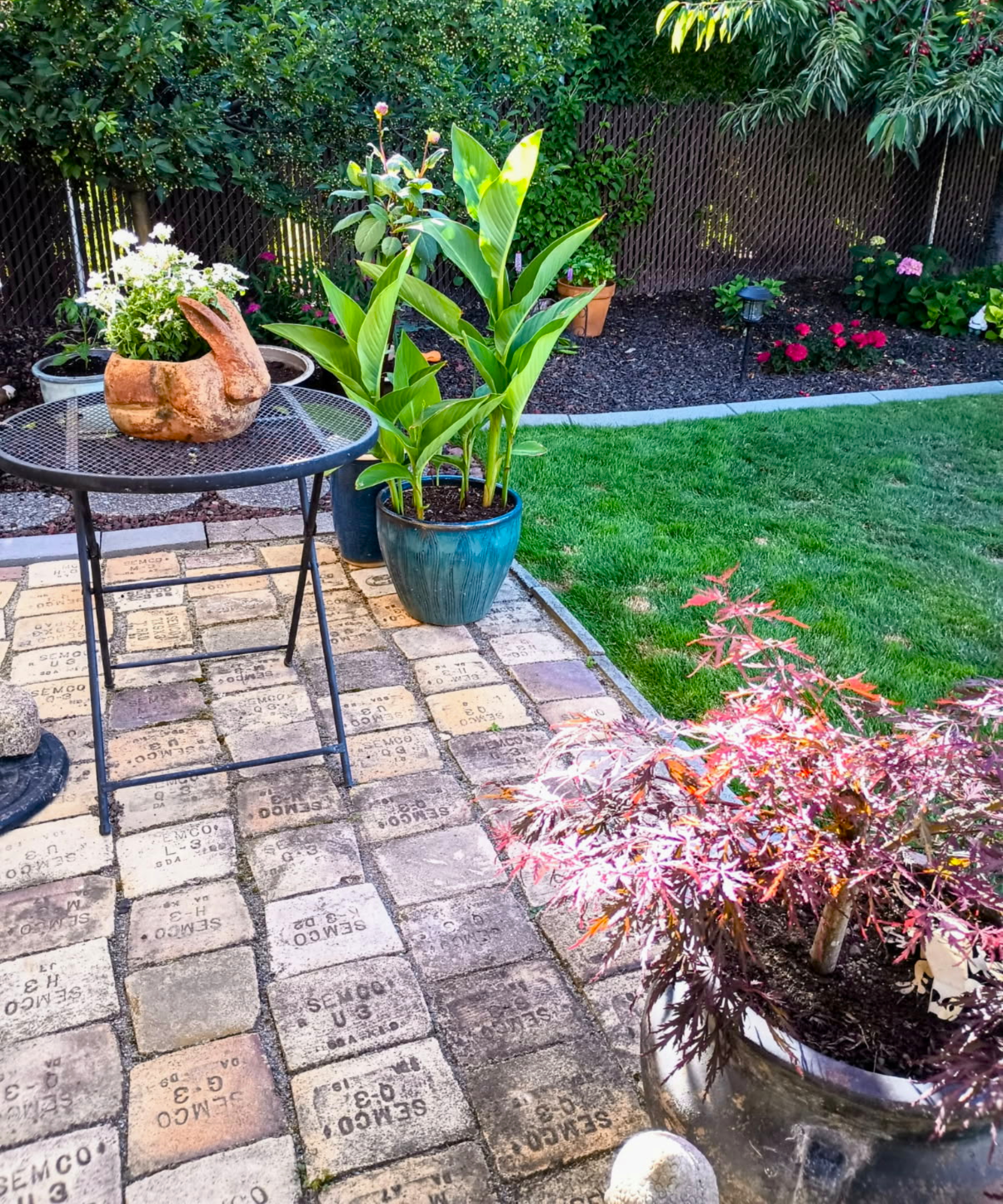 Amy Grant&#039;s brick paver patio
