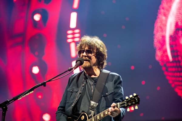 Jeff Lynne's ELO onstage