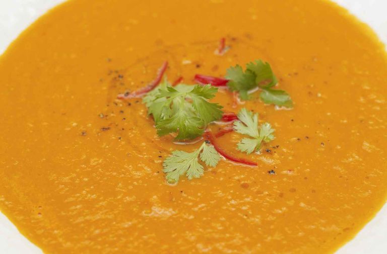 Jamie Oliver's spicy tomato soup | Dinner Recipes | GoodtoKnow