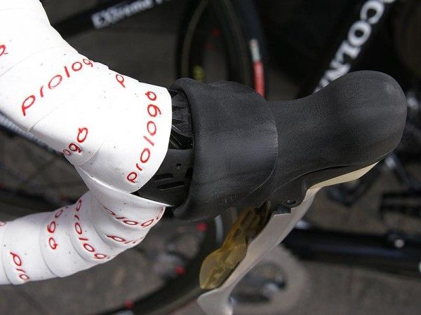 &hellip;but it was news to us that the derailleur line could be run either in front of or behind the bar.