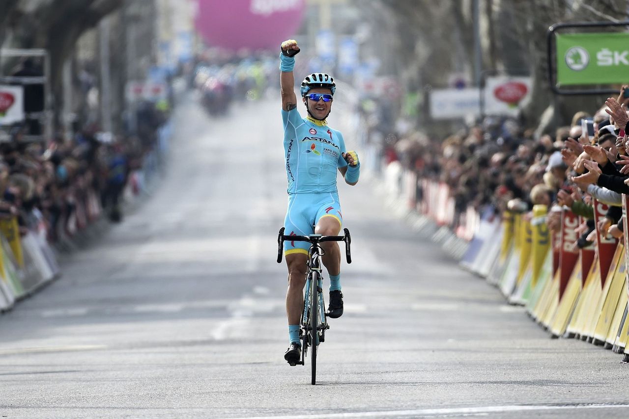 Alexey Lutsenko (Astana) wins stage 5 of Paris-Nice