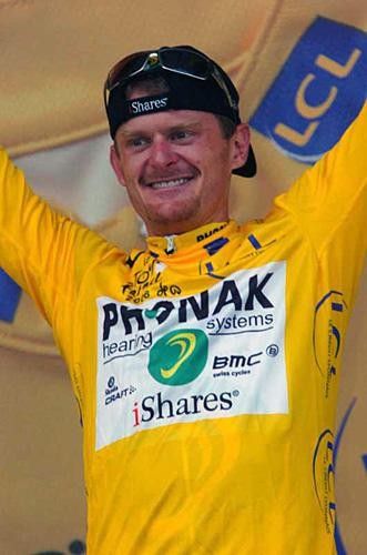 Floyd Landis (Phonak) smiles in yellow