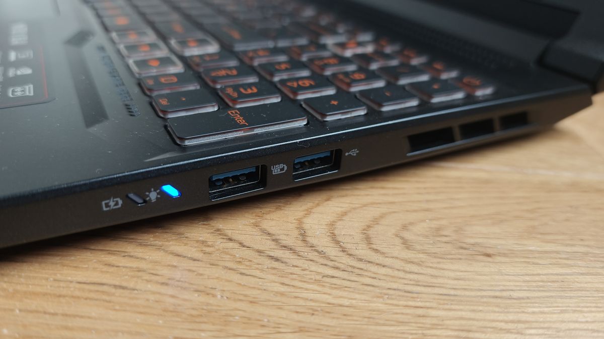 Acer Nitro V 16 AI