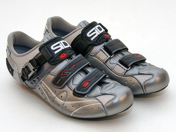 Sidi updates its venerable Genius 5.5 with a stiffer and lighter sole.