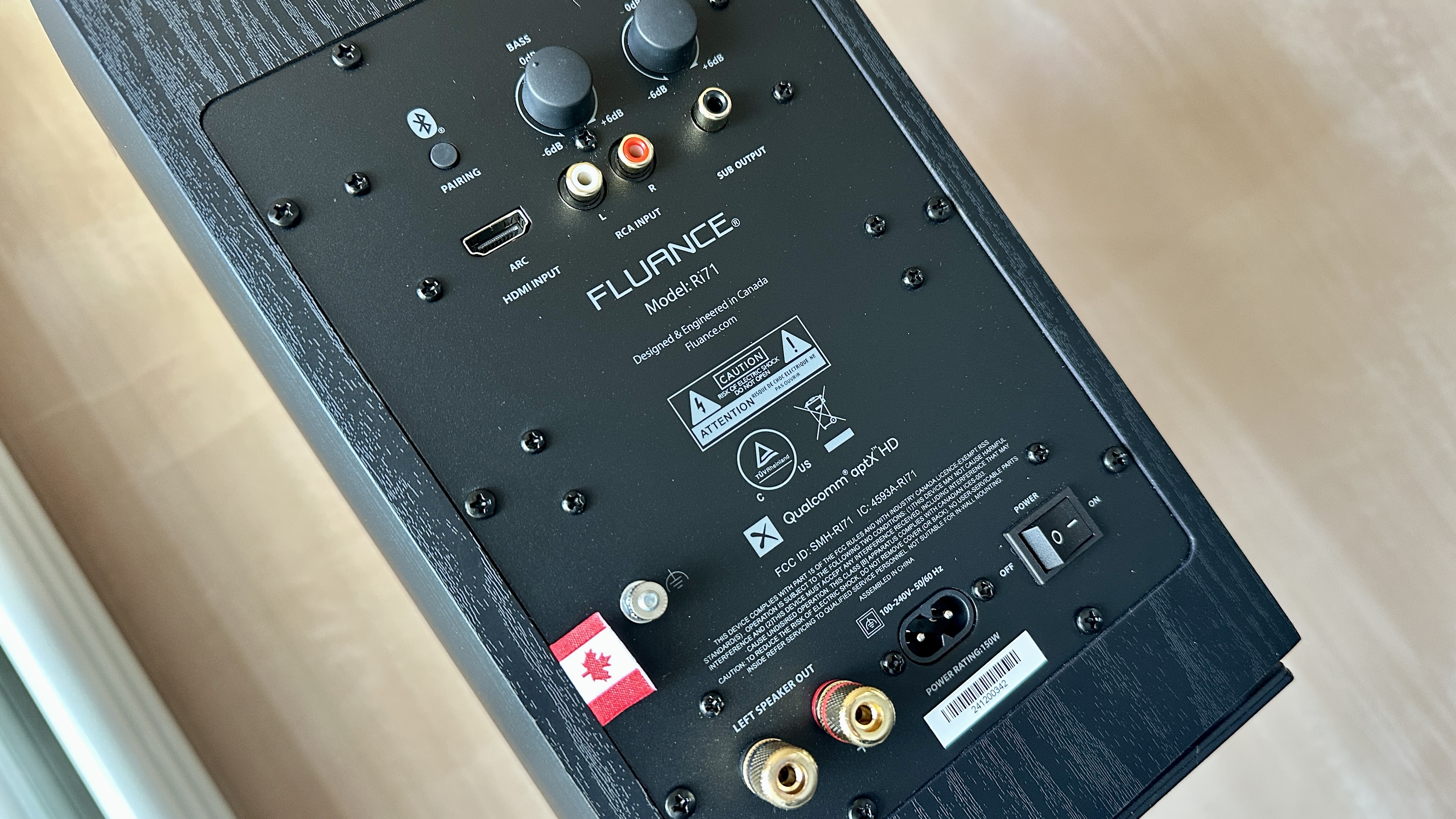 Fluance Ri71 powered bookshelf speakers