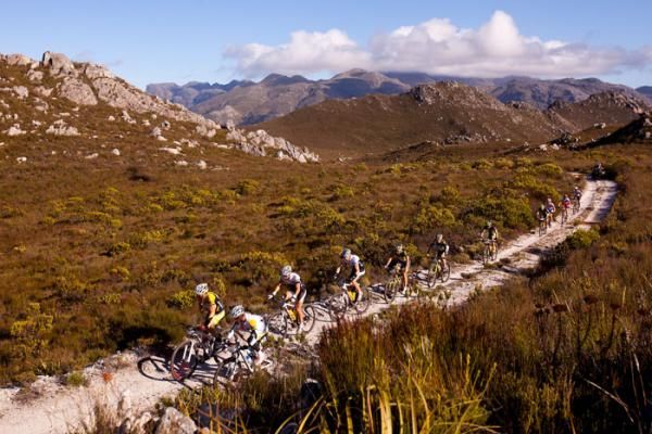 Burry Stander and Christoph Sauser lead the chase group up Groenland Berg