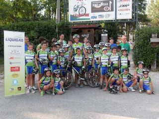 Liquigas pro Enrico Franzoi at a recent mountain bike camp for kids
