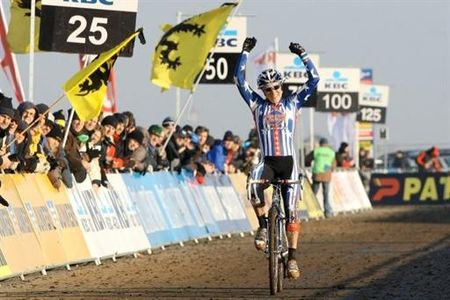 Katie Compton (Planet Bike) soloed to victory after dominating the third round of the World Cup in Koksijde, Belgium.