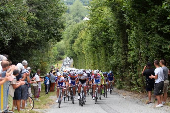 Climbing the 11 percent gradient of the Miinojen du Calvaire