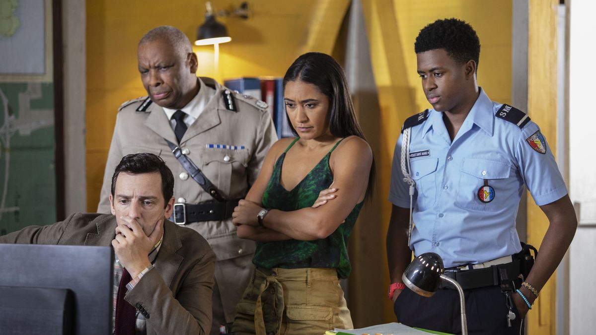 watch Death in Paradise season 11 online