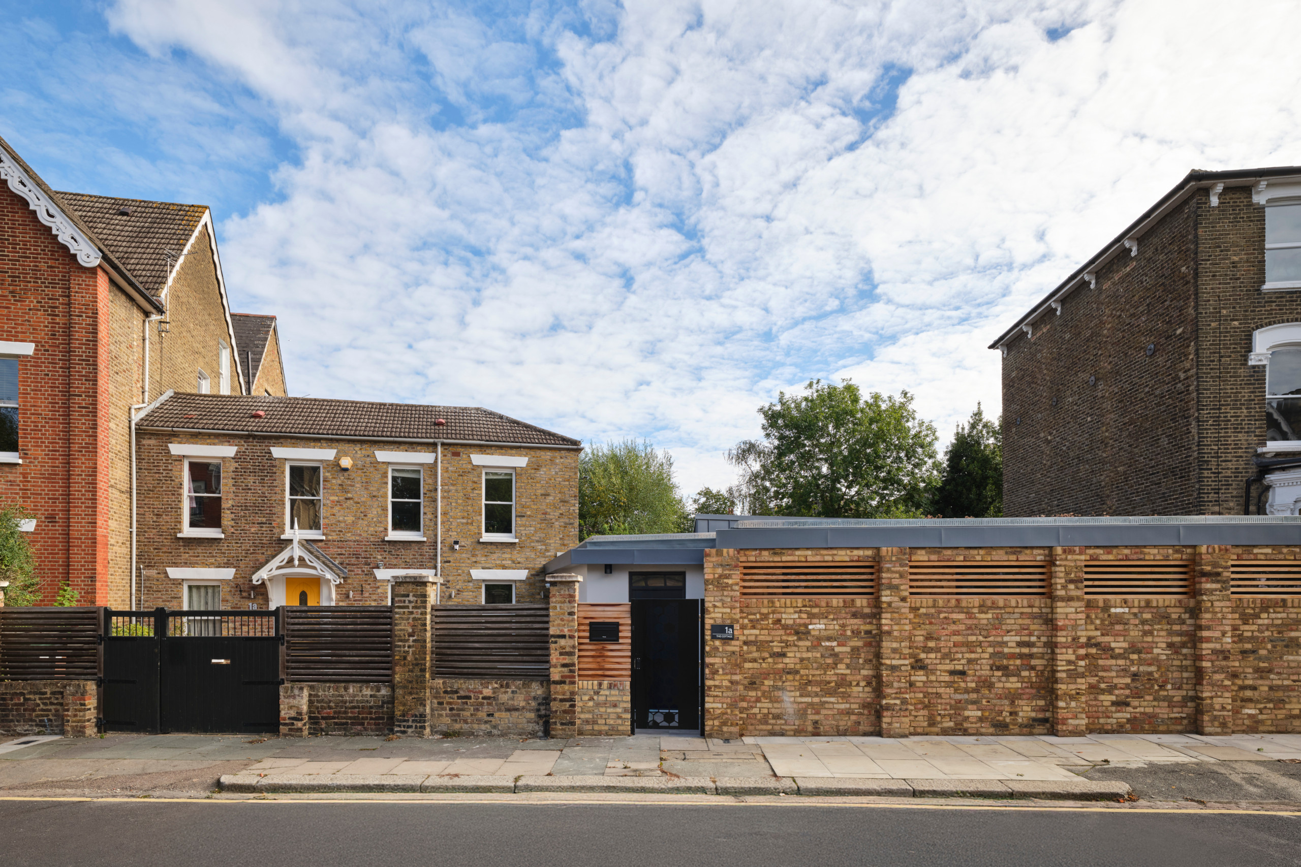 The project involved the refurbishment of the traditional cottage on the left