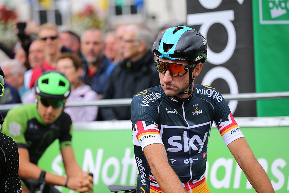 Elia Viviani before the start of stage 4
