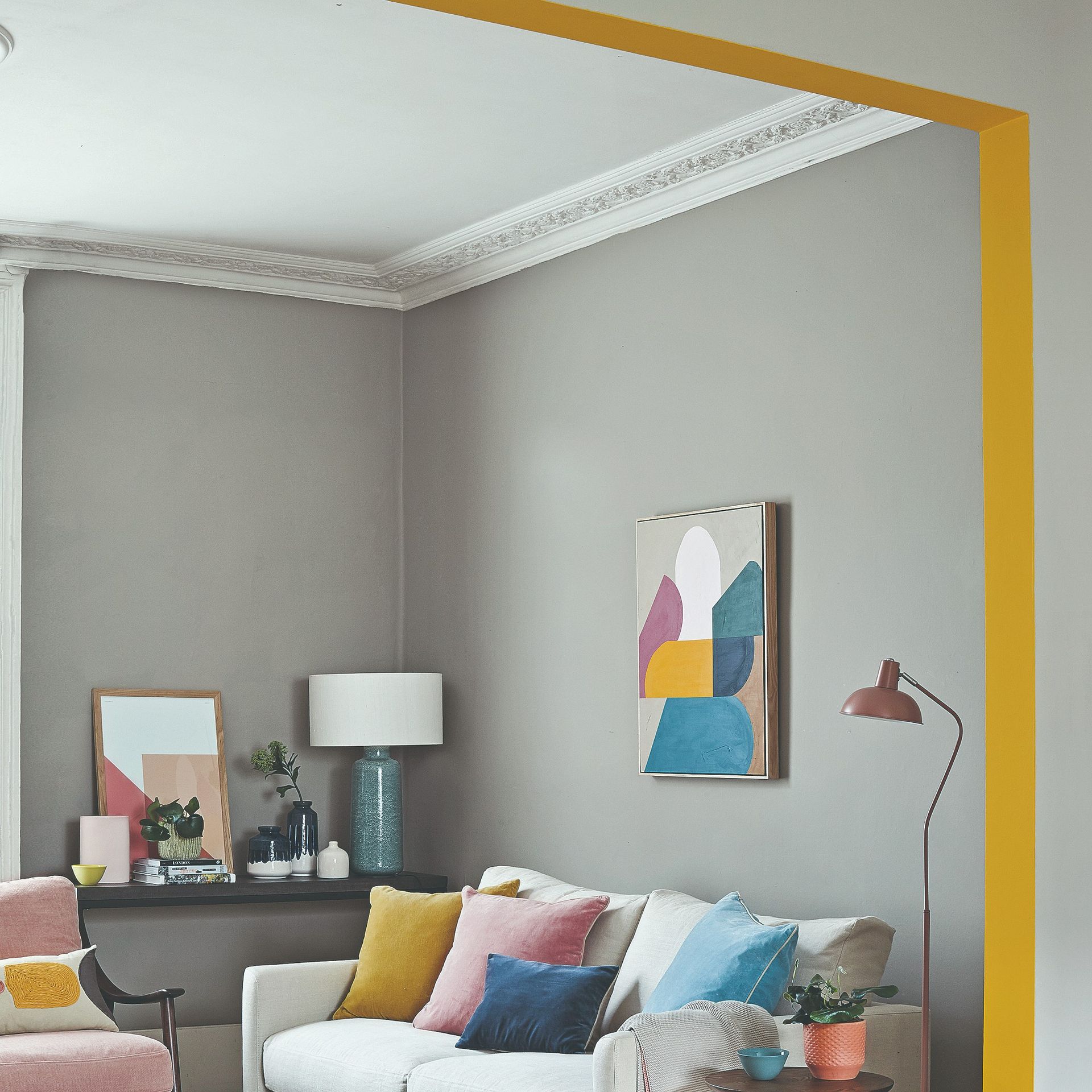 How to paint edges of a wall with no masking tape in sight | Ideal Home