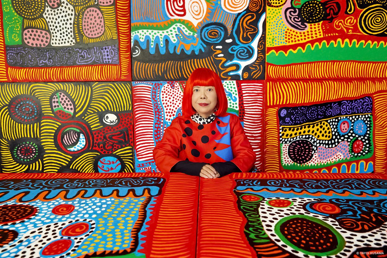 Yayoi Kusama, Japanese avant-garde artist and infinity-mirror creator, dies at 97