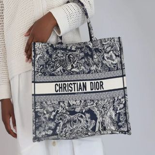 Pre-loved Christian Dior 2022 Large Dior Book Tote Bag, Blue/Ecru