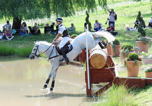 Andrew Nicholson and Avebury win the 2014 British Open Championships