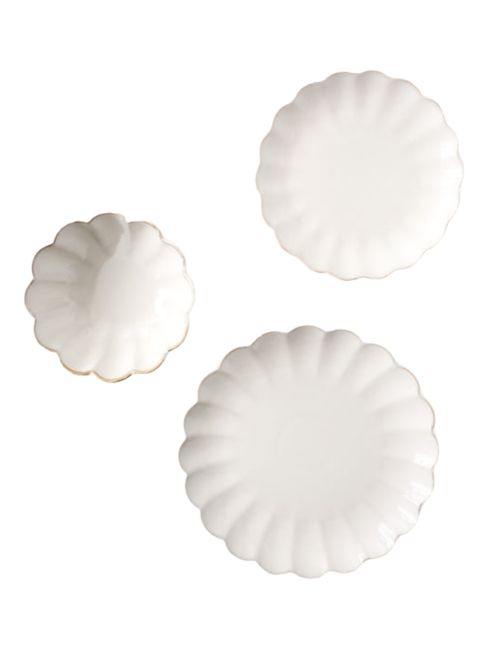 Cream Scalloped 3-Piece Place Setting