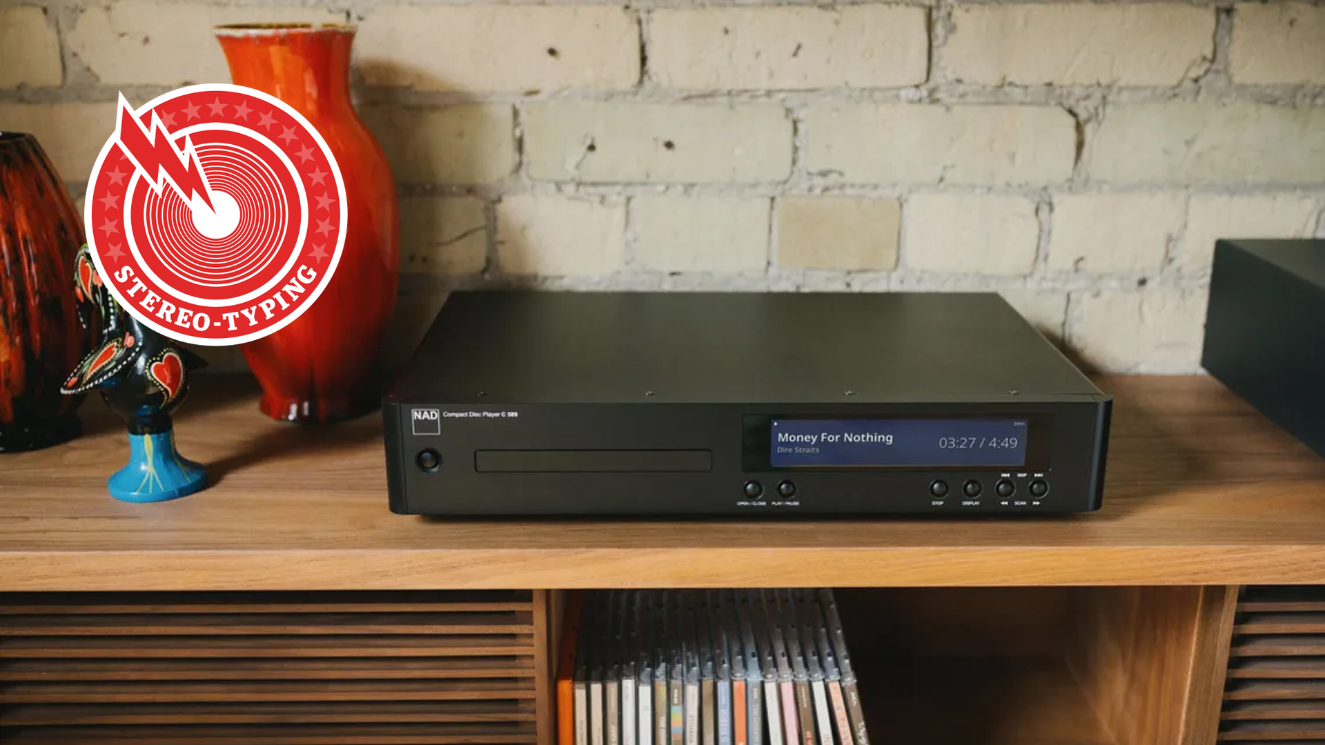 NAD C 589 CD player with red Stereo-typing logo