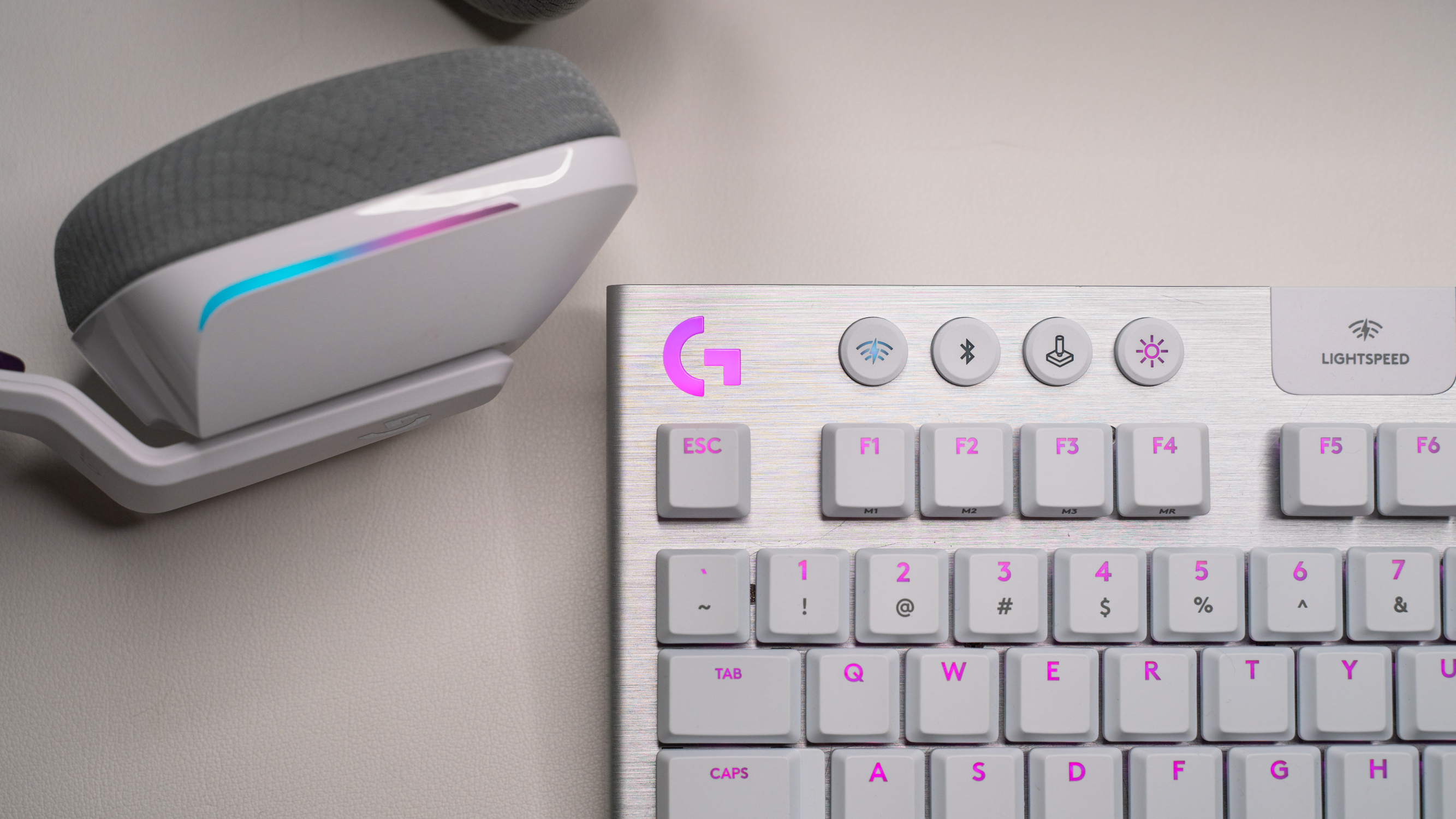 The Logitech G915 TKL Lightspeed with the G733 Lightspeed.