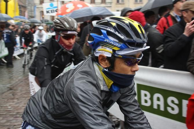 Takashi Miyazawa (Saxo Bank) keeps warm