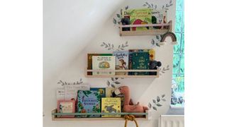 Children's bookcases: Shelves
