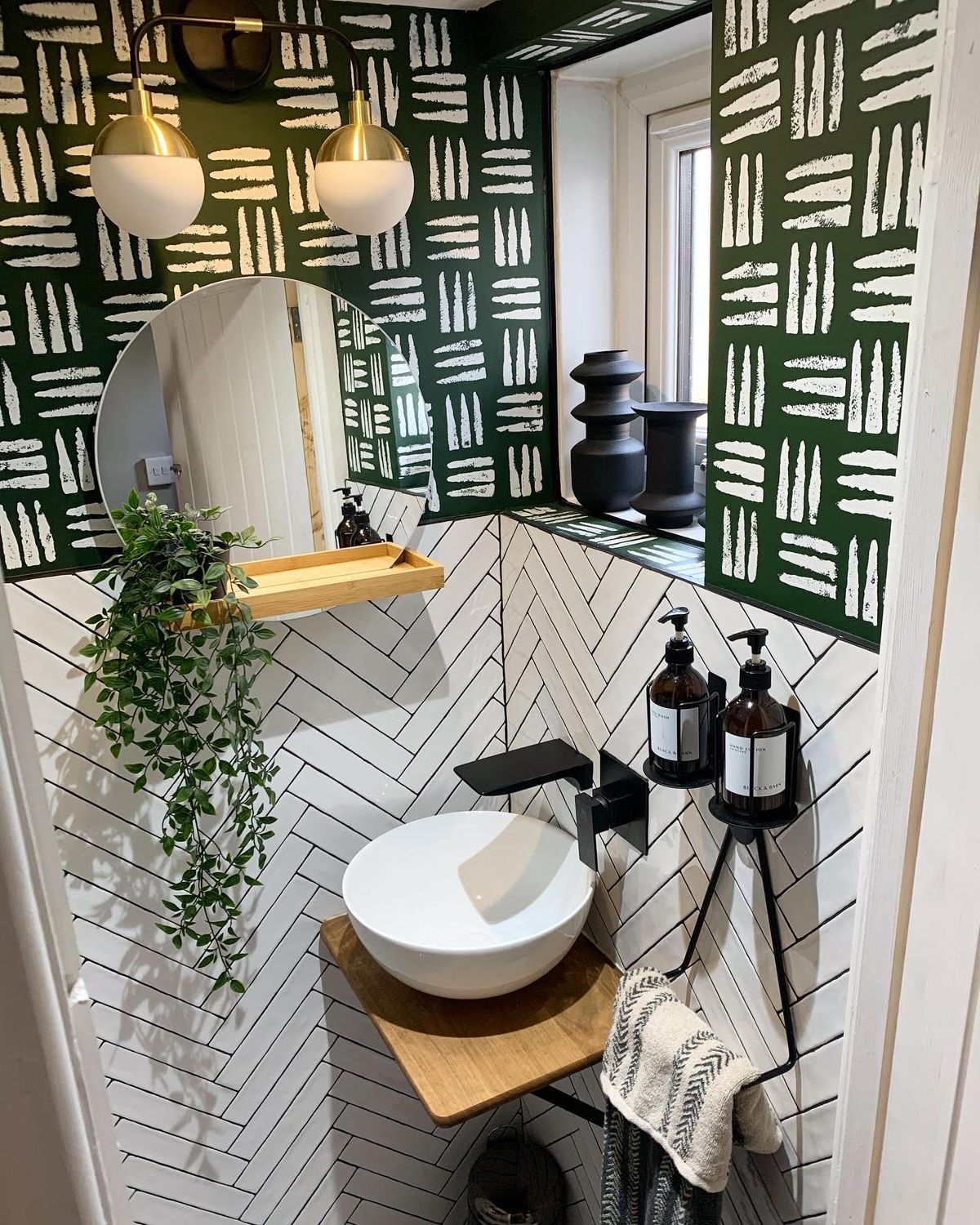 Small cloakroom bathroom ideas