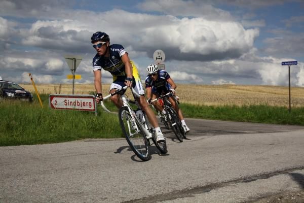 Lieuwe Westra (Vacansoleil) leads the breakaway on stage 3.