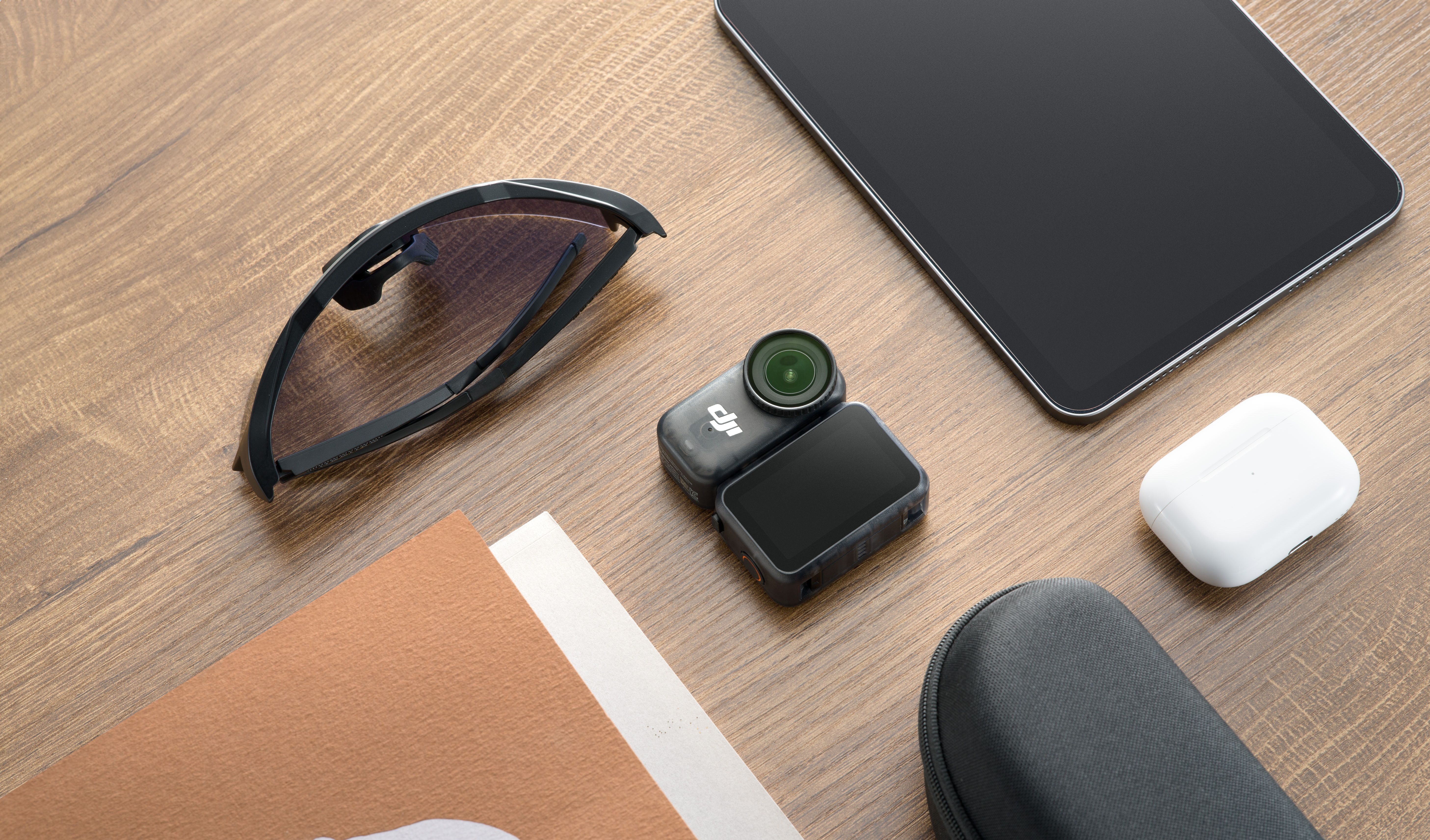 DJI Osmo Nano desk