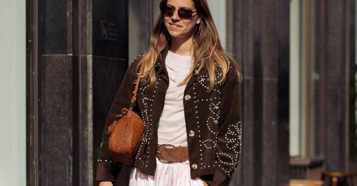 10 Trending Pale Pink Trouser Fashion People Are Loving