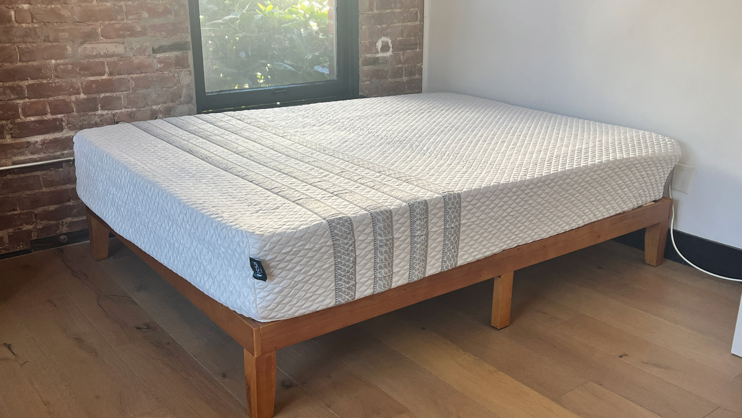 The Leesa Sapira Hybrid Mattress on a bed