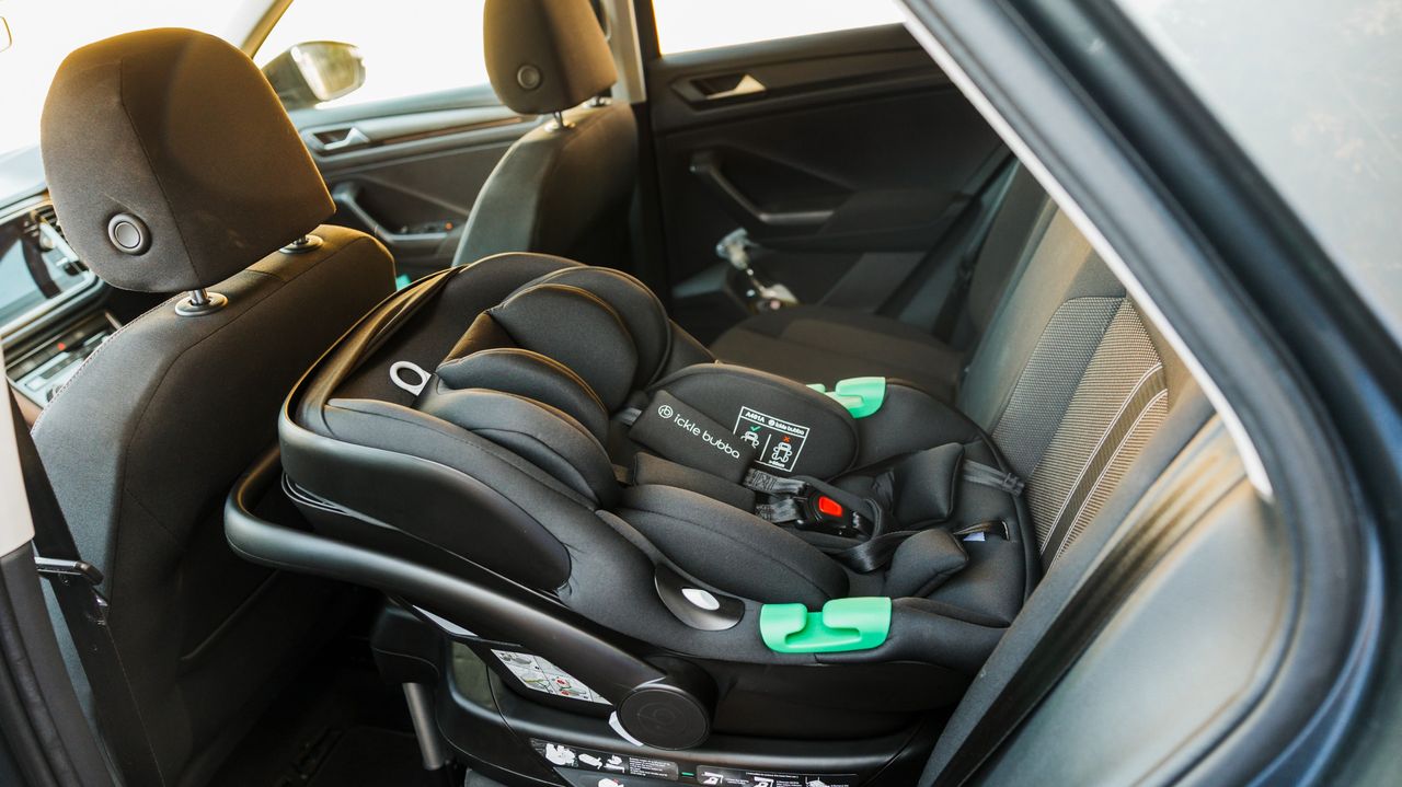 The Ickle Bubba Nimbus 180&deg; Spin i-Size Car Seat with ISOFIX base in a VW T-Roc