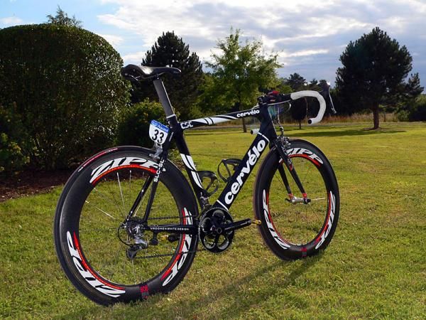 The current Cerv&eacute;lo S3 is based on the SLC-SL predecessor, itself a 'Best Team Bike' winner in years past.