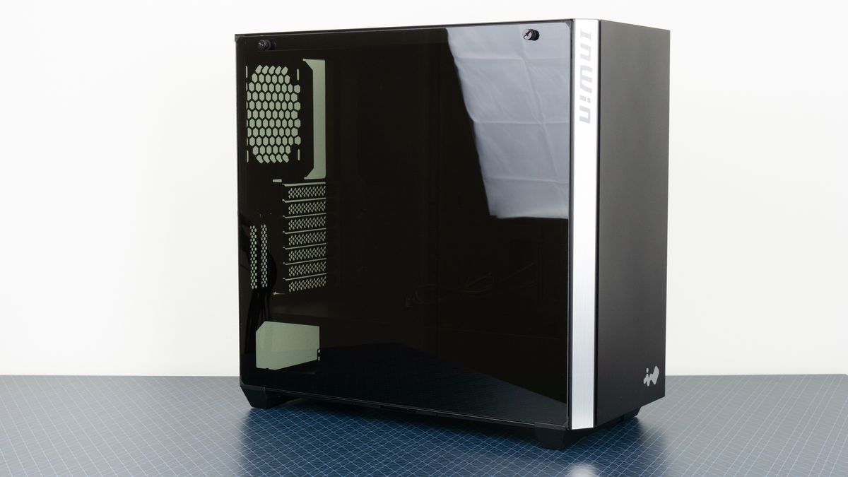 InWin 216