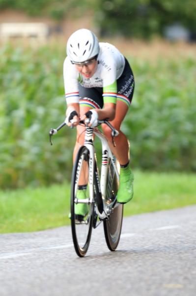 Loes Gunnewijk (Nederland Bloeit) is an ex-Netherlands time trial Champion