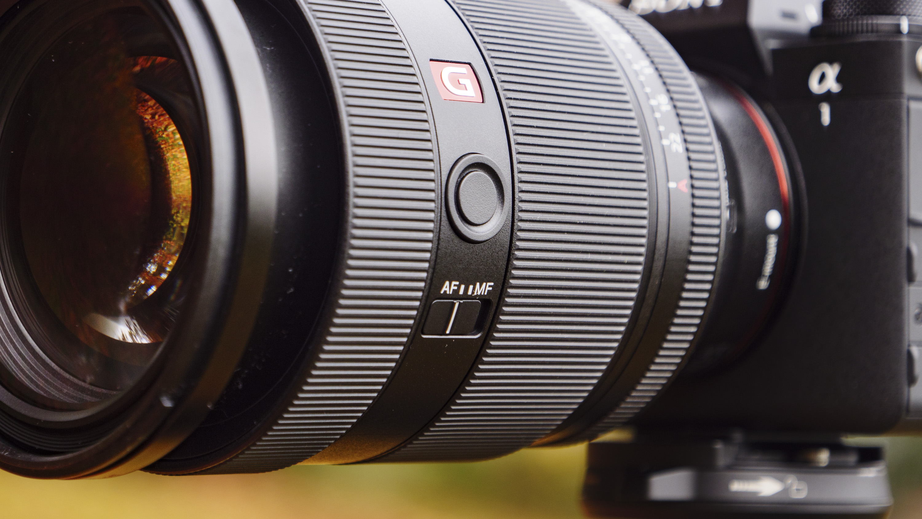 Closeup of the Sony FE 28-70mm F2 GM lens's controls