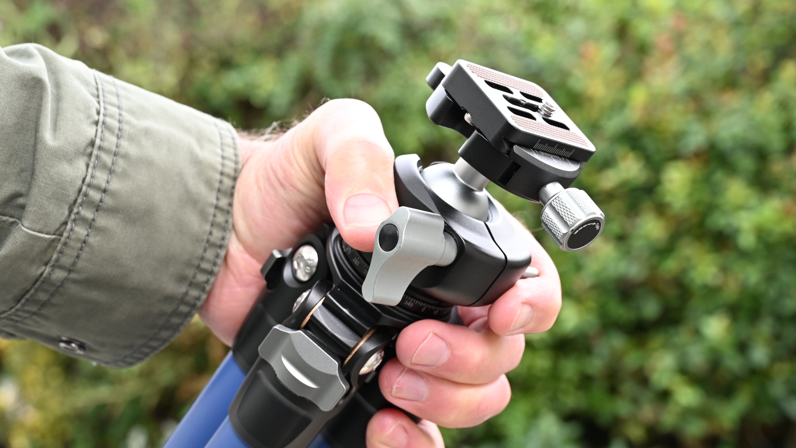 Leofoto Poseidon Ocean LP-284C + LH-30 waterproof tripod